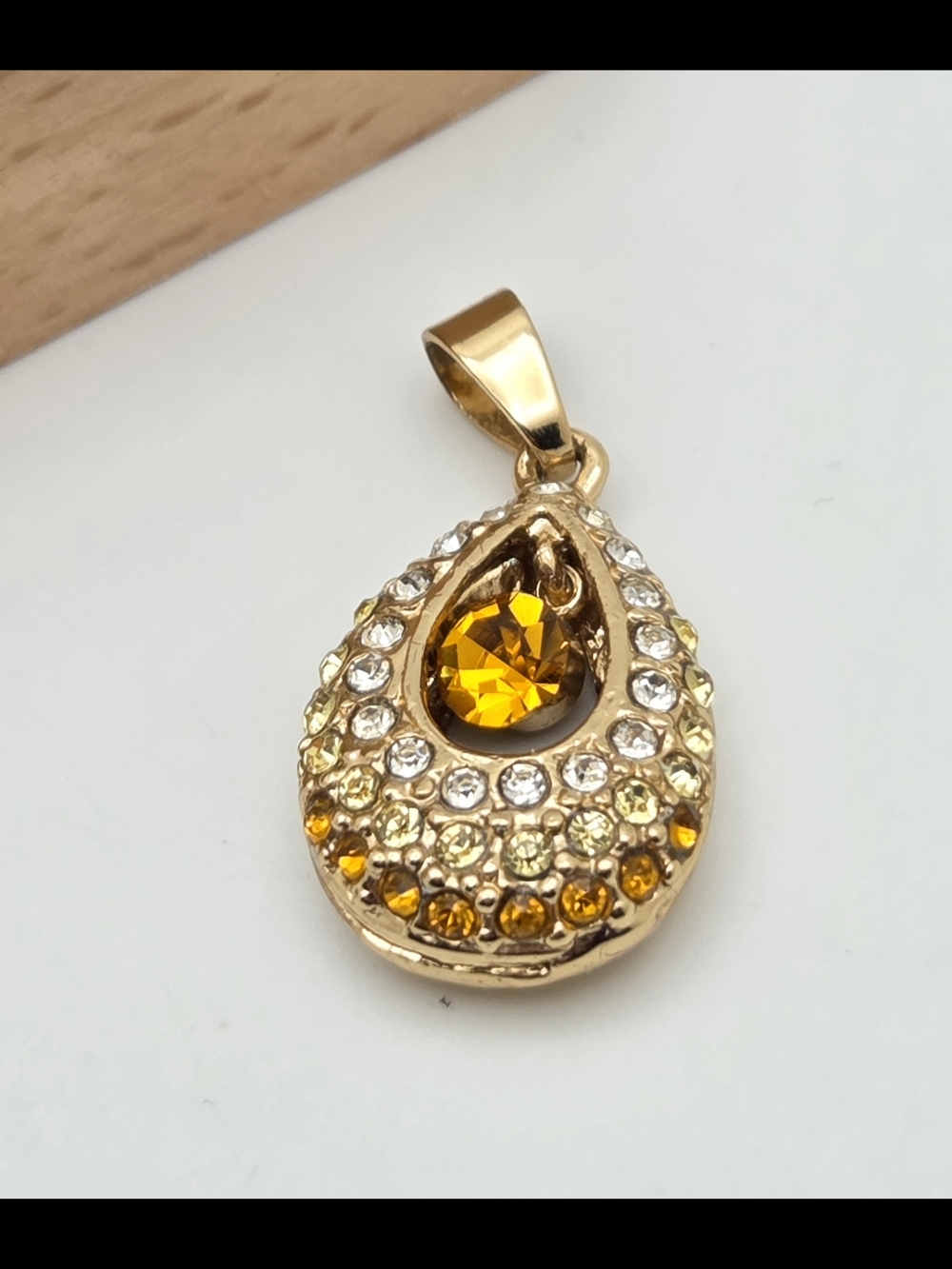Stunning Amber & Ombré Crystal Teardrop Pendant